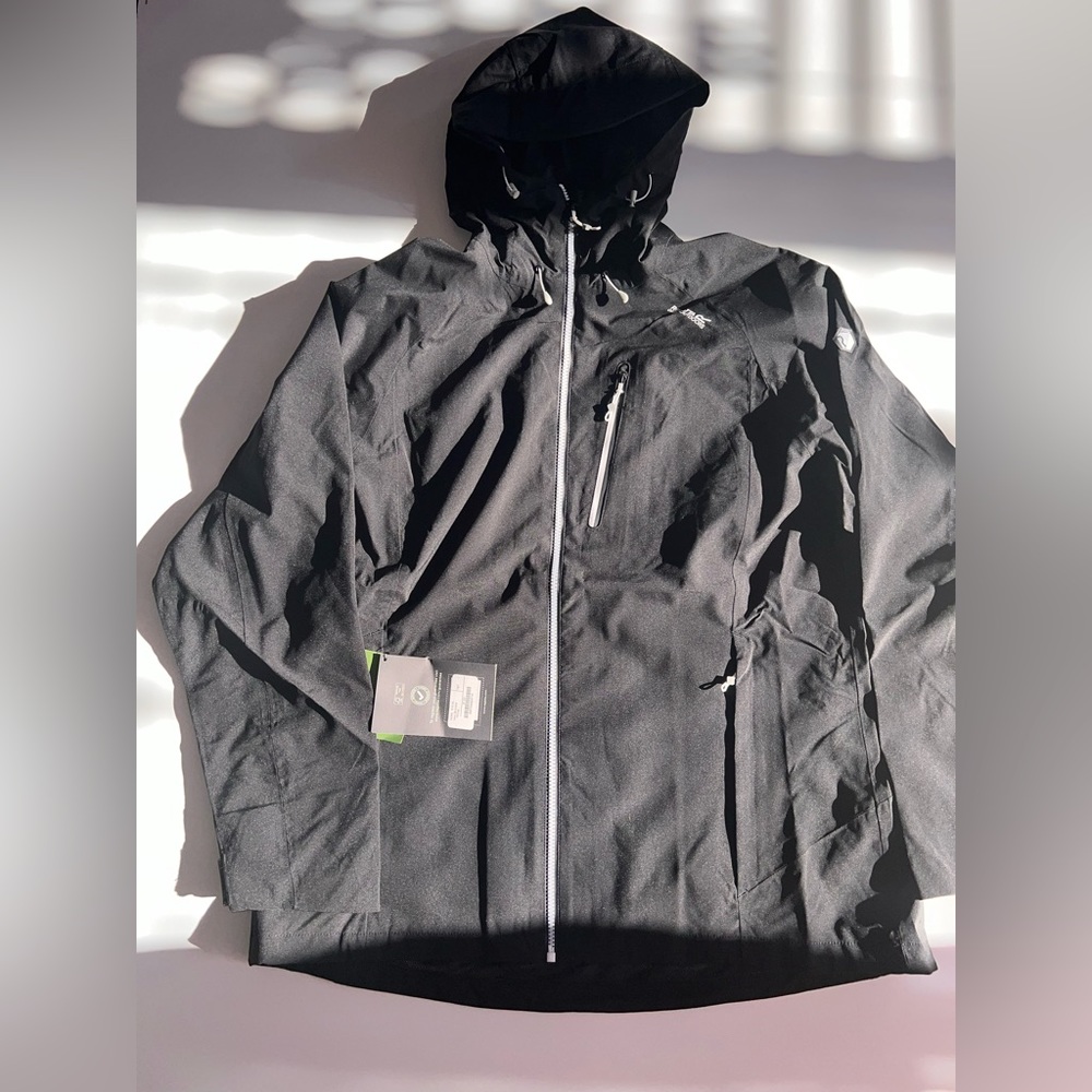 NWT Regatta Great Outdoors(from UK) raincoat (color-black) (Size-XXL)